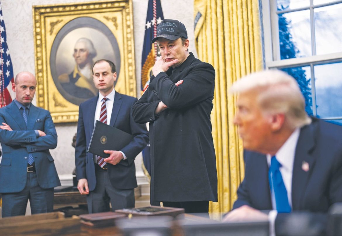 Трамп должен восстановить уволенных сотрудников для работы. Судьи пересекают планы похудения американской администрации
    

