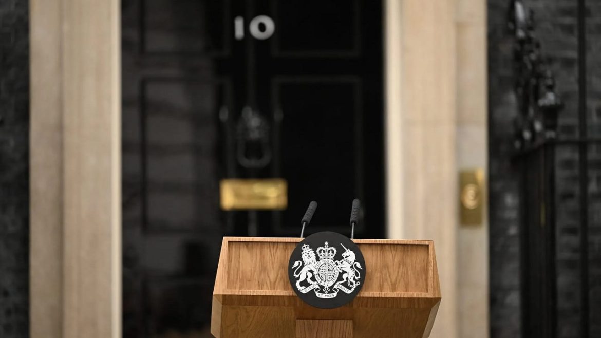 Apple высасывает Британию для «Конституции Spitzla» и нагнетательного запроса
