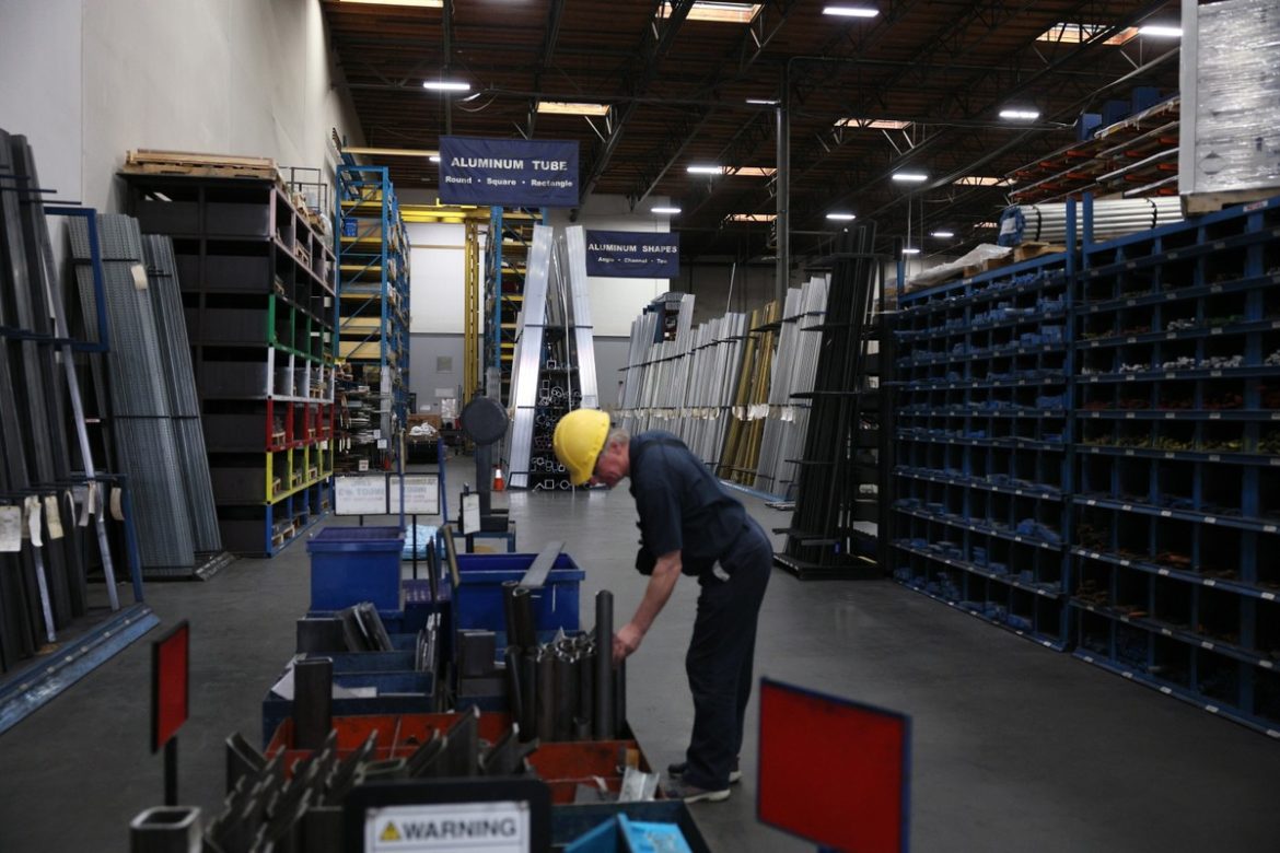 Франция: ЕС может пойти дальше в ответ на американские обязанности
    

