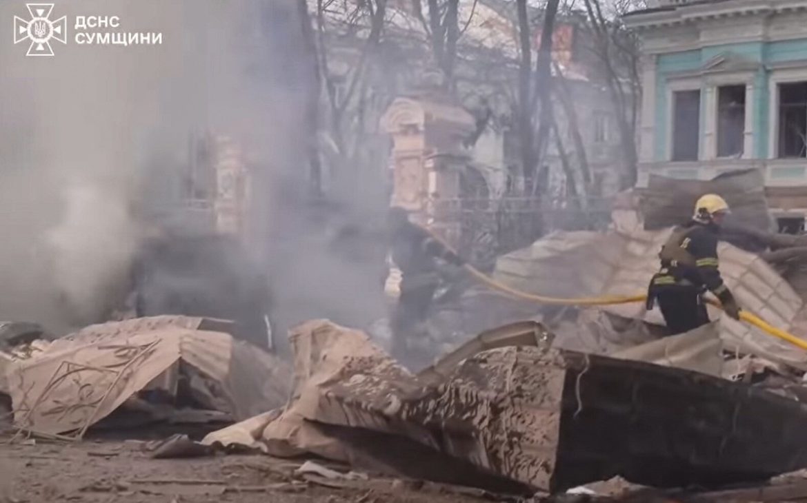 Мир возмущен атакой России. Между тем, Кремль пишет о повреждении, который был вызван администрацией Джо Байдена »
    

