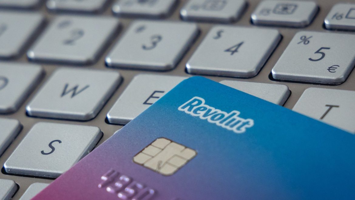 Revolut нацелен на 5 миллионов клиентов в Польше в 2025 году. В мире цель Fintech Revolut состоит в том, чтобы превышать барьер в 100 миллионов клиентов. На видуле в планах, основанных в Великобритании. Британия компании ... сегодня, 08:00
