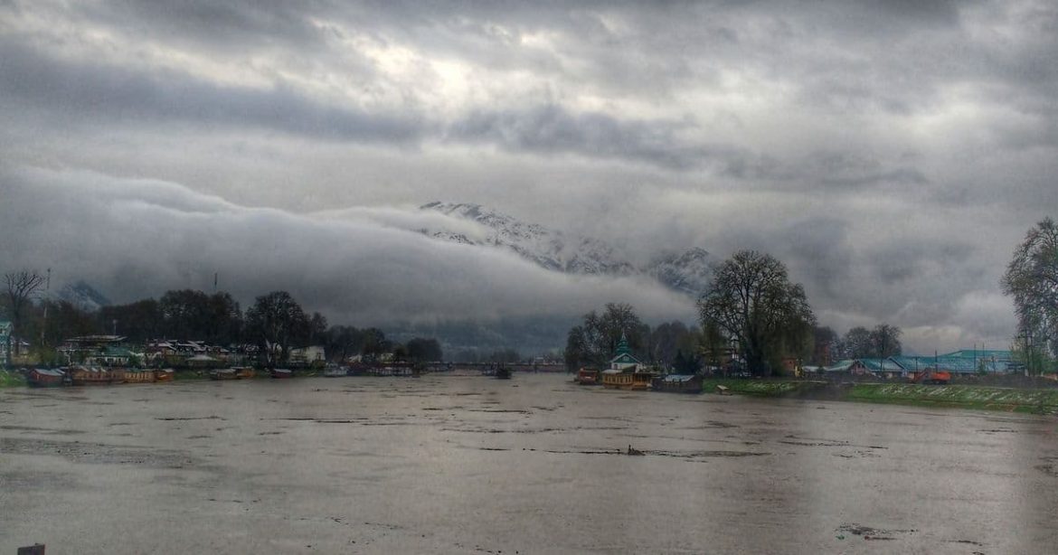 Индия открывает плотины, внезапный наводнение в Пакистане. "Водяная дипломатия"
