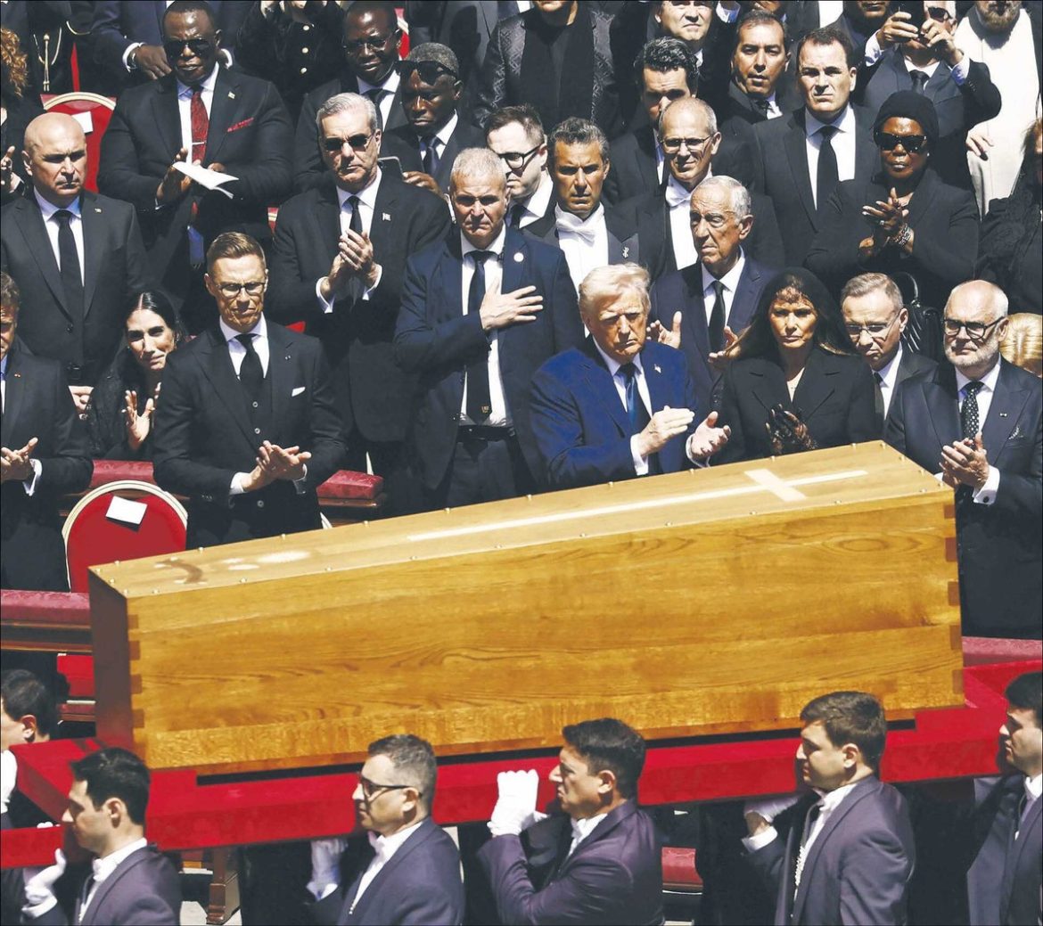 Великая политика на похоронах Папы 250 тысяч человек собралась в субботу на площади Святого Петра, чтобы попрощаться с Папой Францисом. Среди них были мировые лидеры, в том числе ... сегодня 57 минут назад
