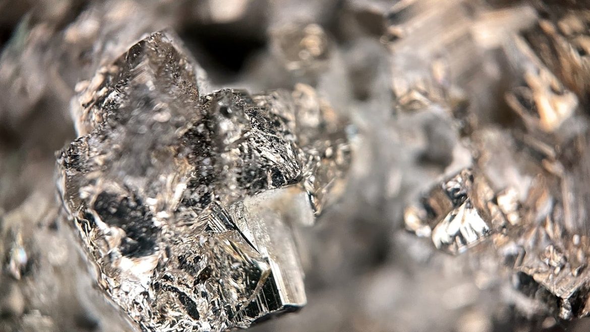 Рекордные месторождения редких земель были обнаружены. Это третий по величине ресурсы мира?
