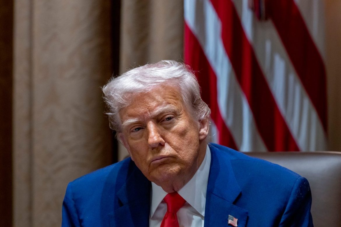 Трамп подвергся когнитивному тесту. Отчет о состоянии здоровья президента США должен быть в воскресенье
    

