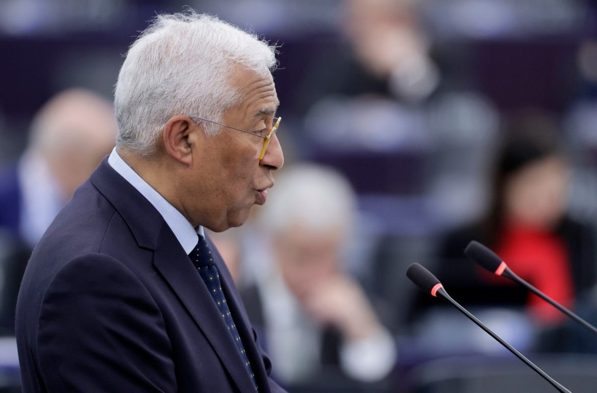 Глава Европейского совета после решения Трампа о обязанностях: время ратифицировать соглашения с Мерксосуром и Мексикой
    

