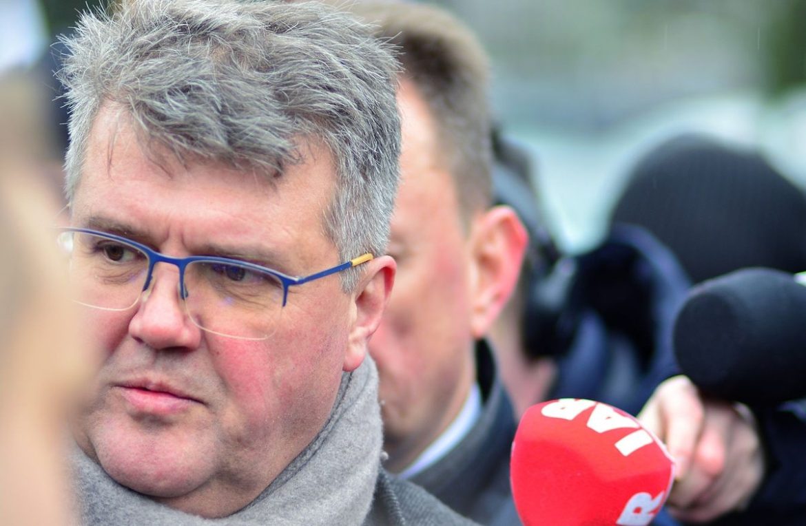 Европейский парламент отменил иммунитеты PIS MEP. Мариуш Каминьски и Макидж Вусик без защиты
    

