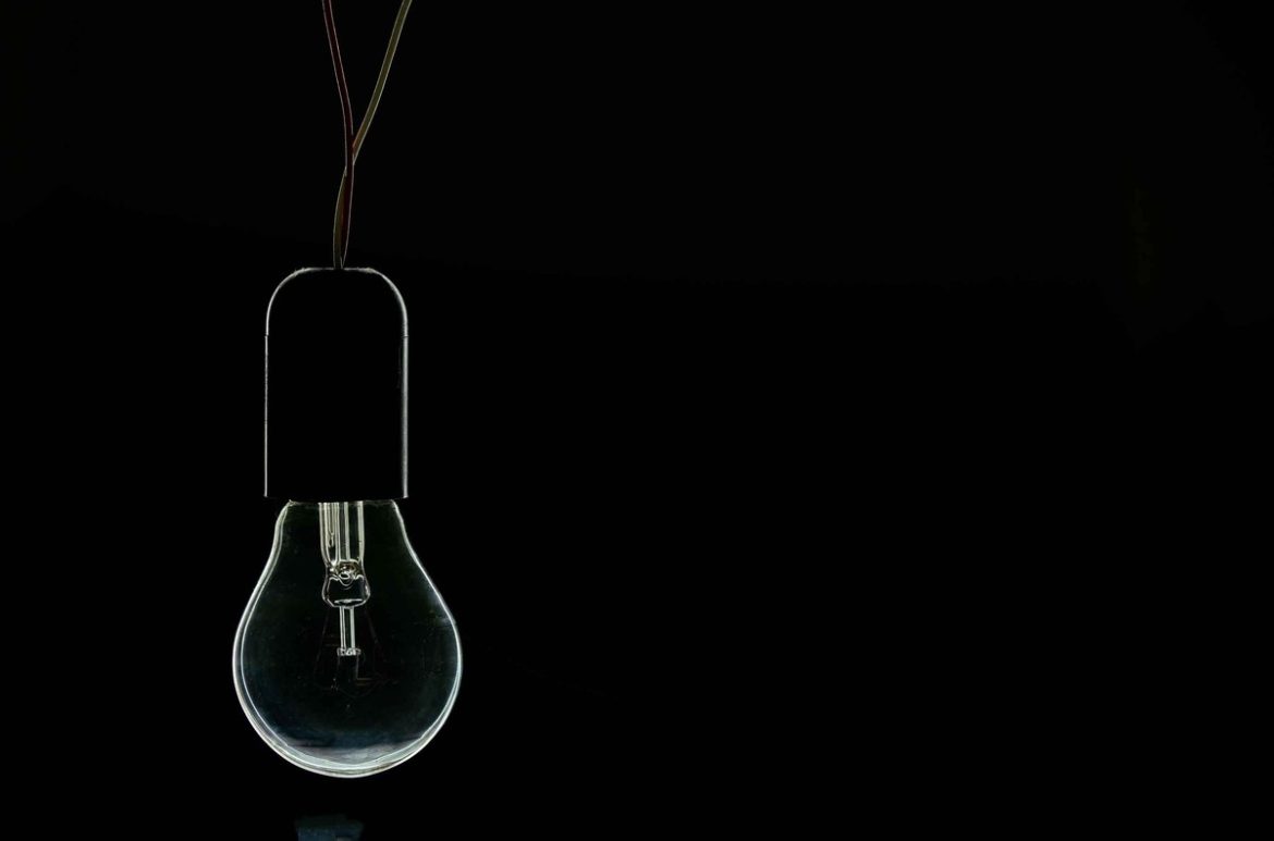 Большой провал в Испании и Португалии. Какой прерванный источник питания?
    

