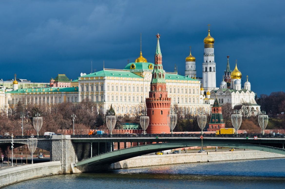 У Икао нет никаких сомнений. Именно Россия отвечает за съемку пассажирского самолета по Украине в 2014 году.
    

