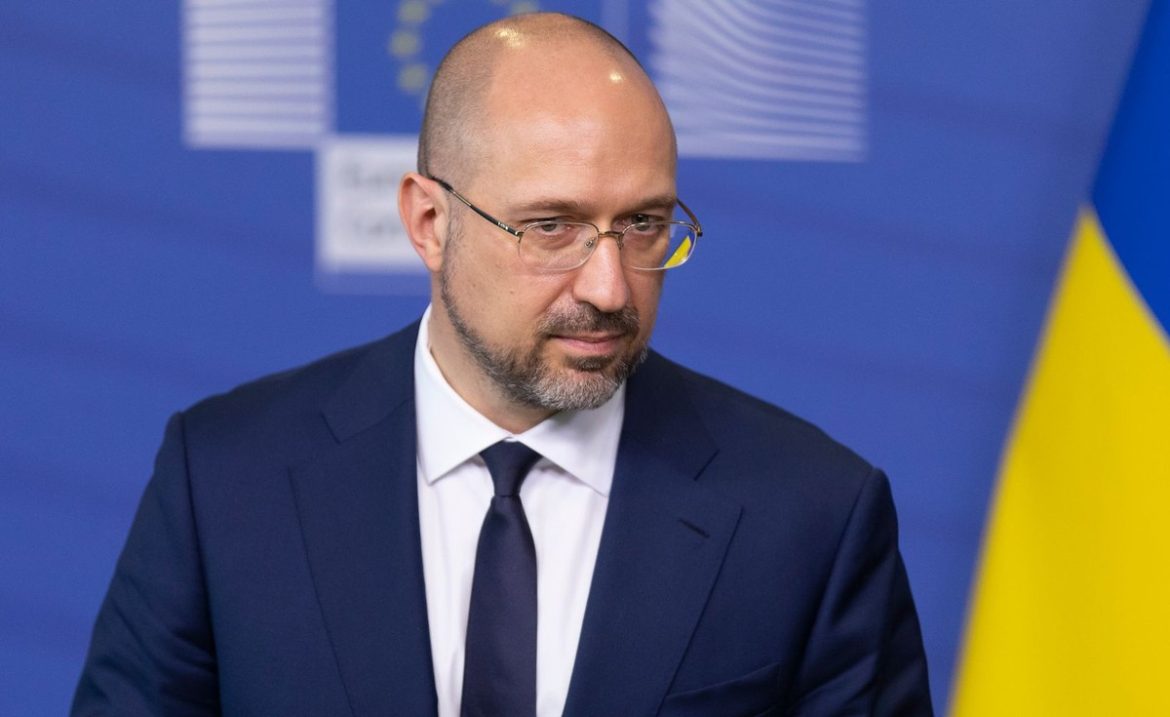 Szmyhal: ЕС переведет около 1,9 миллиарда евро из российских активов на оружие для Украины
    

