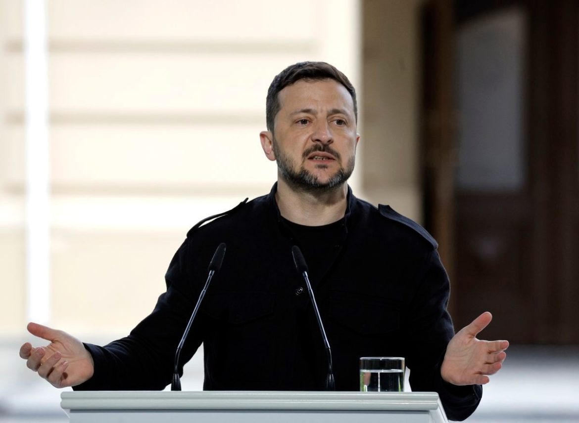 Зелански одобрил ключевой контракт с США. Украина рассчитывает на реконструкцию и новые технологии
    

