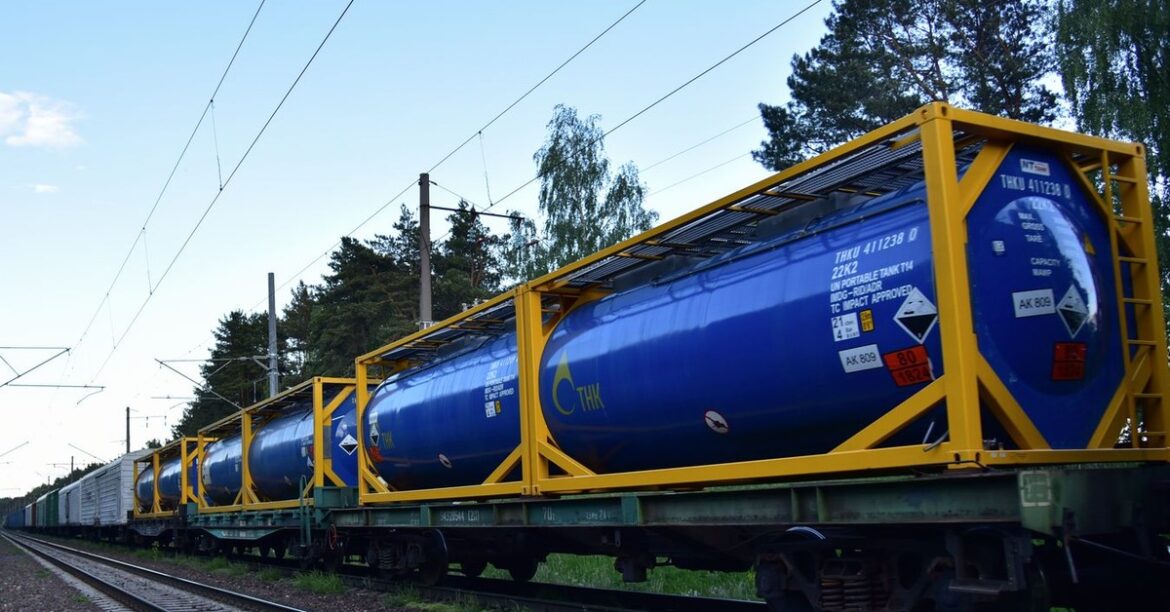 Российская газовая кость разногласий. Венгрия блокирует, ЕС отвечает: «Мы идем»
