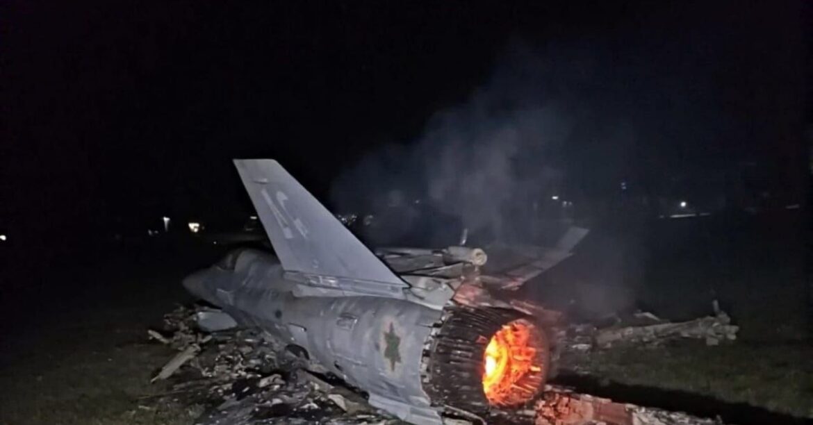 Израильский нападение на Иран. Представители иранской армии объявляют нападения на базу США
