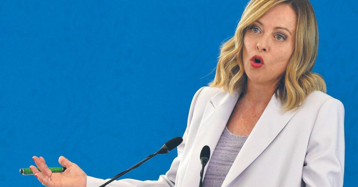 Италия. Политические эмоции растут в связи с референдумом по работе и гражданству
