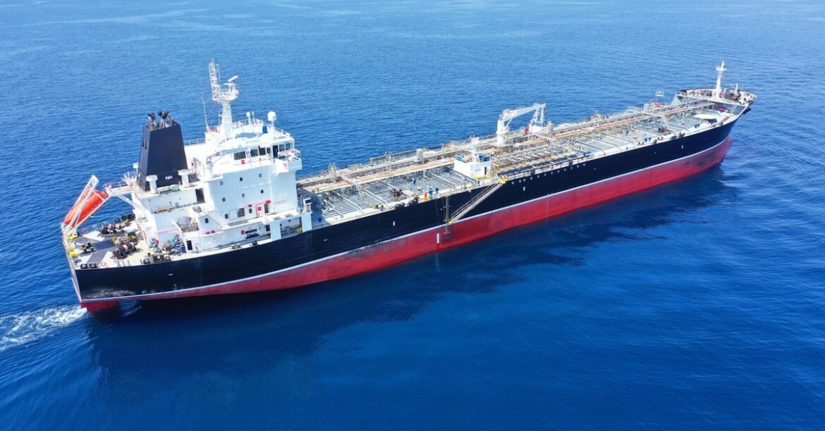 Нам нападение на Иран. В ближайшем появлении, что происходит с ценой на нефть?
