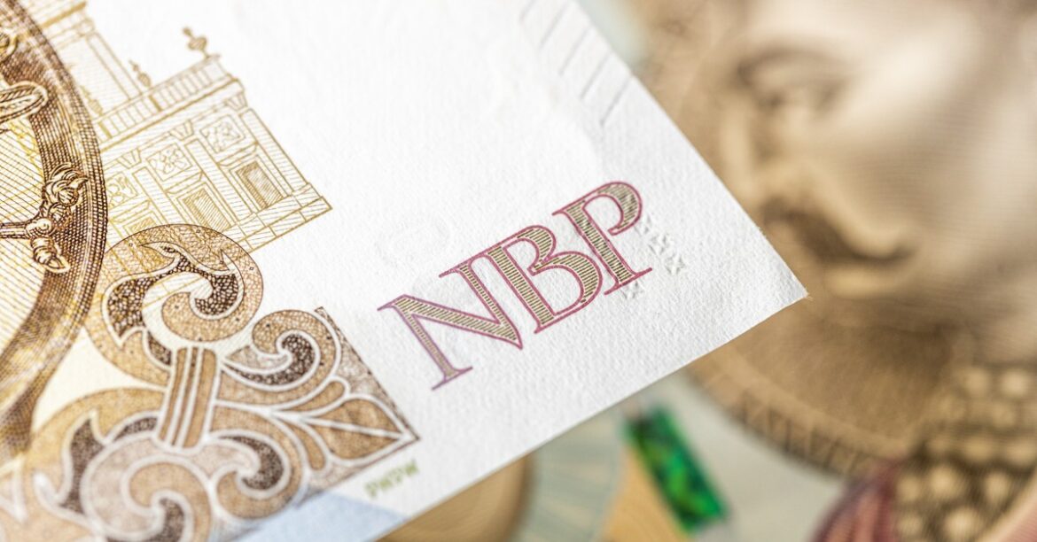Доверие и ответственность политики NBP
