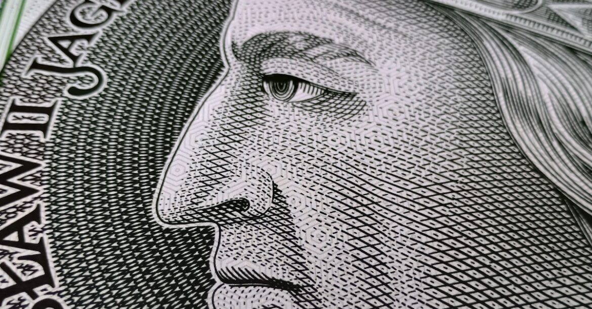 NBP: ипотечная маржа Польша не отклоняется от европейского среднего. Тебе просто нужно ...
