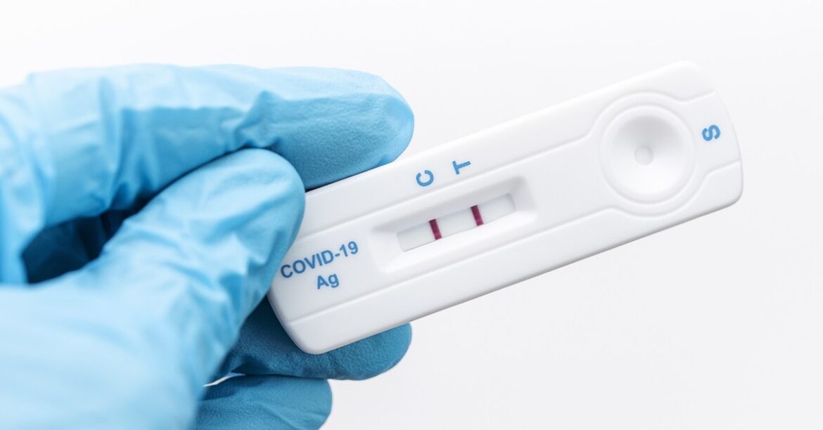 Нимбус - новый вариант Covid -19. Каковы симптомы?
