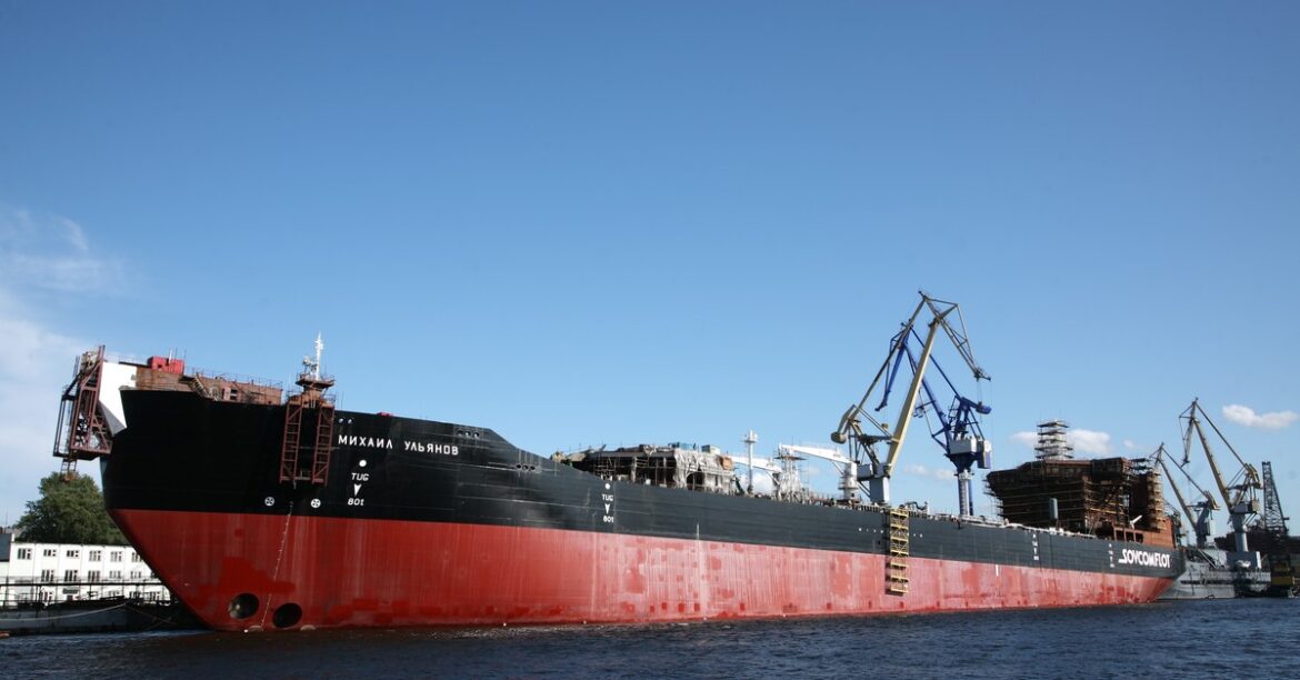 Финны преследуют капитана и команду флота теневого флота. Будет ли процесс уничтожения кабелей в Балтийском море?
