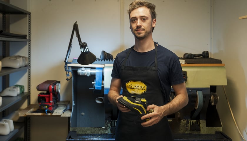 

<p> Мистер Оливер проводит специализированный ремонт восхождения обуви. REGENERY SHOUE — это экономичный и экологический вариант </p>
<p>» width=»840″ height=»480″/></p>
<p>                                                    <span class=