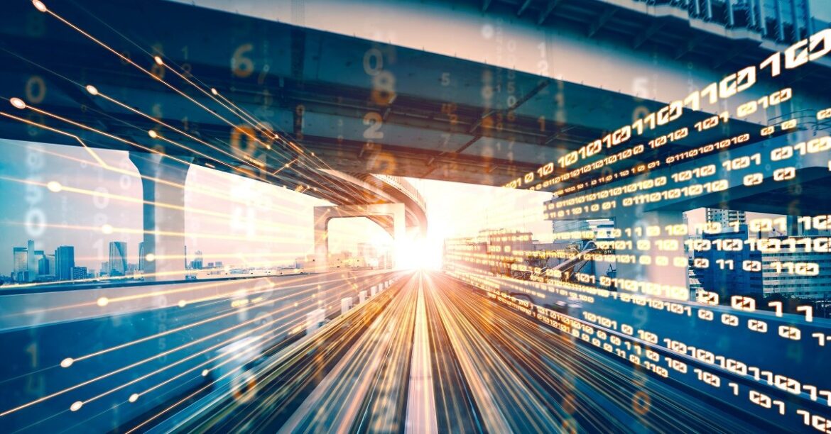 Данные должны быть доступны пользователю (и не только)
