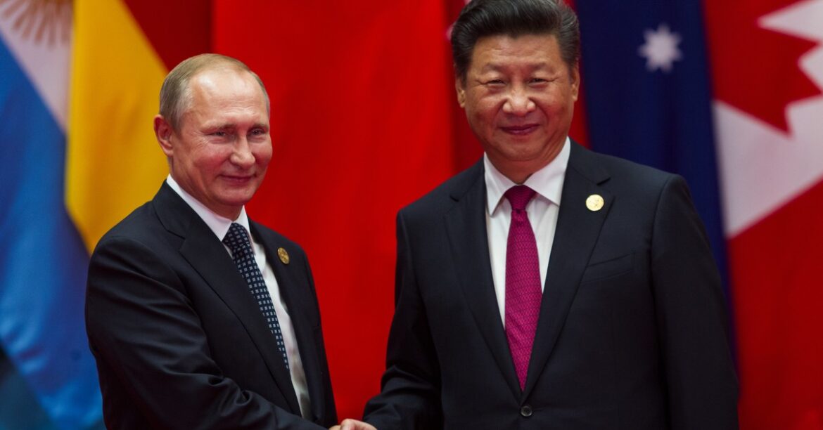 Является ли глобальный конфликт неизбежным? Командир НАТО в Европе: Альянсу всего 1,5 года, чтобы подготовиться к конфронтации с Россией и Китаем
