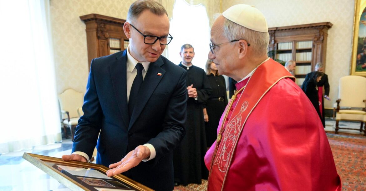 Ватикан. Andrzej Duda просит папу для быстрой аудитории для Nawrocki

