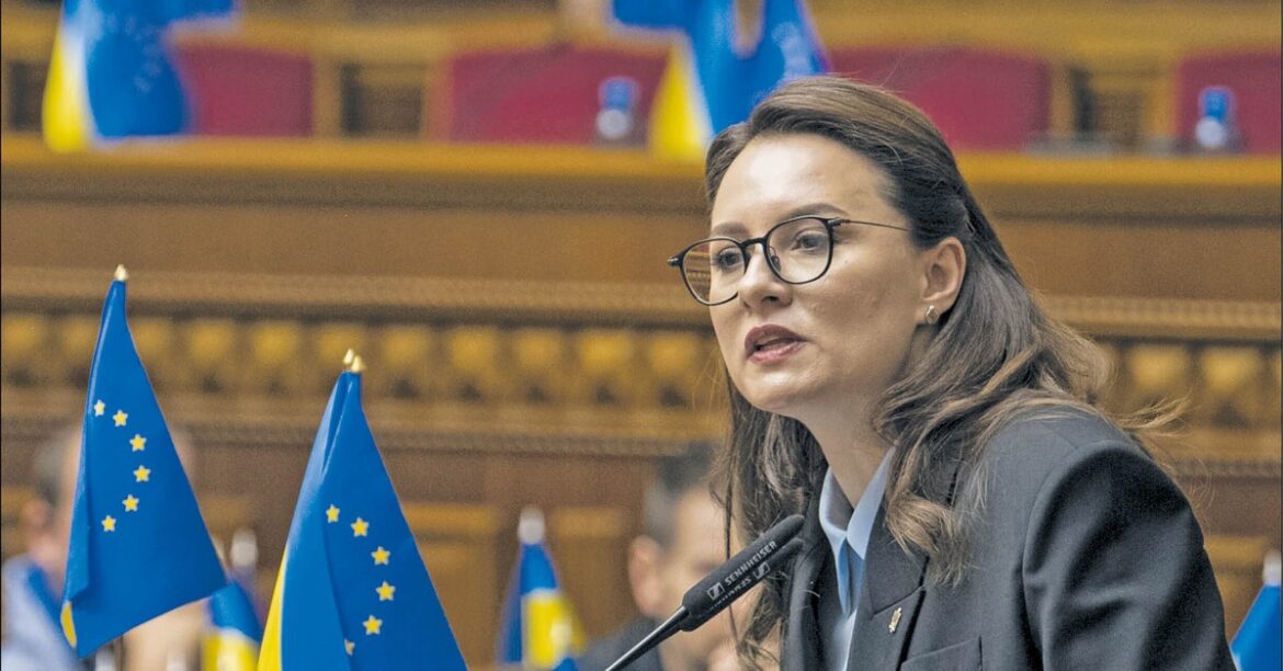 Потоки: Новое Украинское правительство является доказательством утраченных иллюзий (мнение) У Украины новое правительство. Он возглавлял первый заместитель премьер-министра в четверг, 39-летняя Джулия Свирденко, вопреки выступлениям, совсем нет ... сегодня 53 минуты назад
