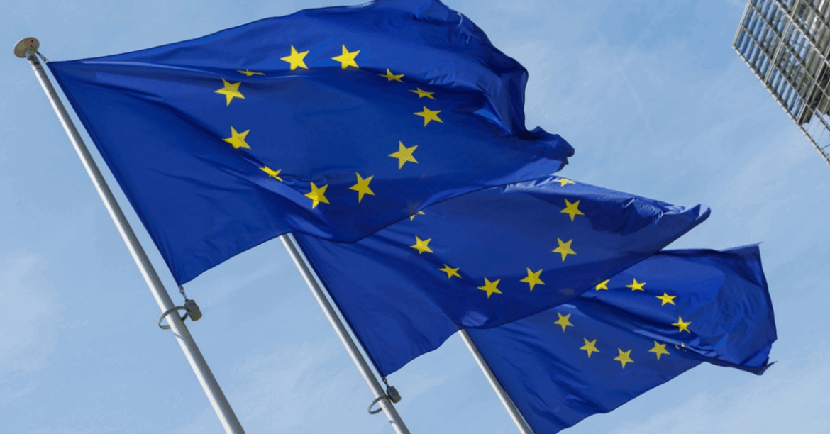 Европейский союз принимает новый бюджет. 2 триллиона евро за следующие годы, комиссар ЕС по бюджету Piotr Serafin представила в среду предложение бюджета ЕС на 2028-2034 годы со стоимостью 2 триллионов евро. В предложении ... сегодня, 84 минуты назад
