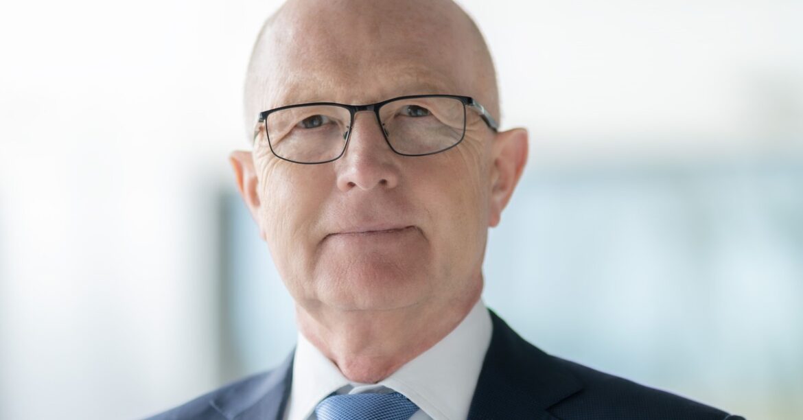 Президент PZU о сделках из Пекао: "Мы ничего не будем создавать" (Интервью) Рынок не знает основного параметра оценки, то есть паритет обмена акциями PZU и Pekao. Его решимость должна состояться в ноябре. А потом ... сегодня, 20:04
