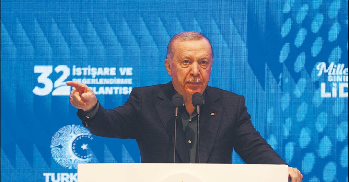 Курды рассчитывают на комнату с Турцией, начался процесс примирения турецкой курицы. ПКК требует от Анкары, среди прочего, освобождая своего лидера Абдуллы Окалан и тысячи ... сегодня, 34 минуты назад
