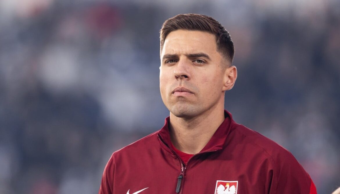 Беднарек уже направляется в FC Porto, все с впечатлением от его дебюта. "Я хочу сделать здесь великие дела"
