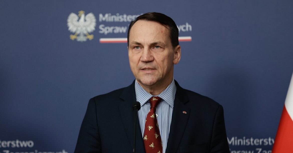 Сикорский: Путин положит конец войне, когда решит, что не может достичь целей по приемлемой цене
