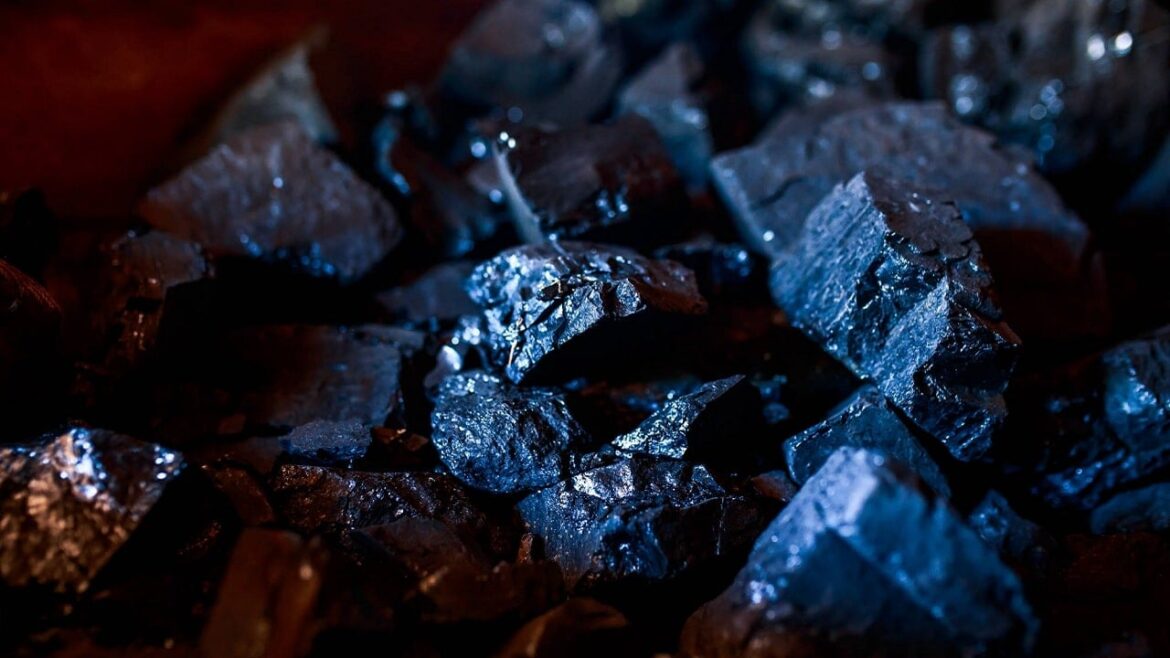 Валюта на основе сырья. Региональный квартал стран имеет план
