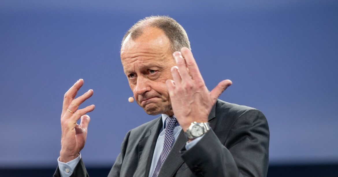 Мерц успокаивает евреев, живущих в Германии. Он также обратился в ХАМАС
