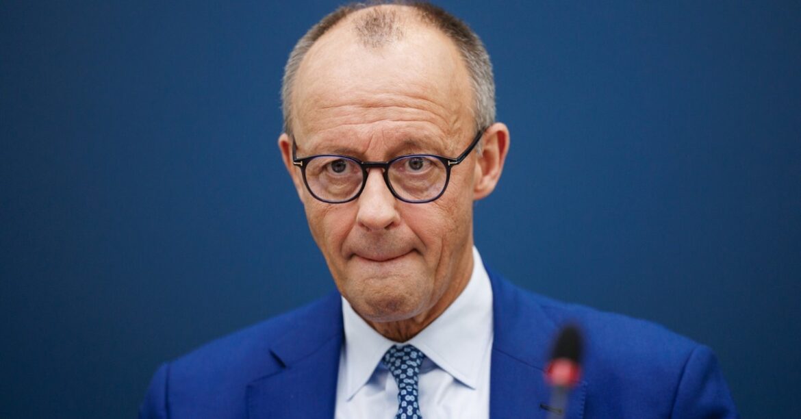 В Германии буря после слов канцлера о мигрантах. Были даже удары со стороны его же партии
