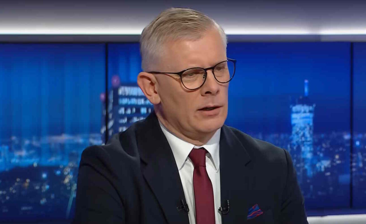 Глава ФНБ говорит прямо - Россия платит диверсантам в Европе криптовалютами
