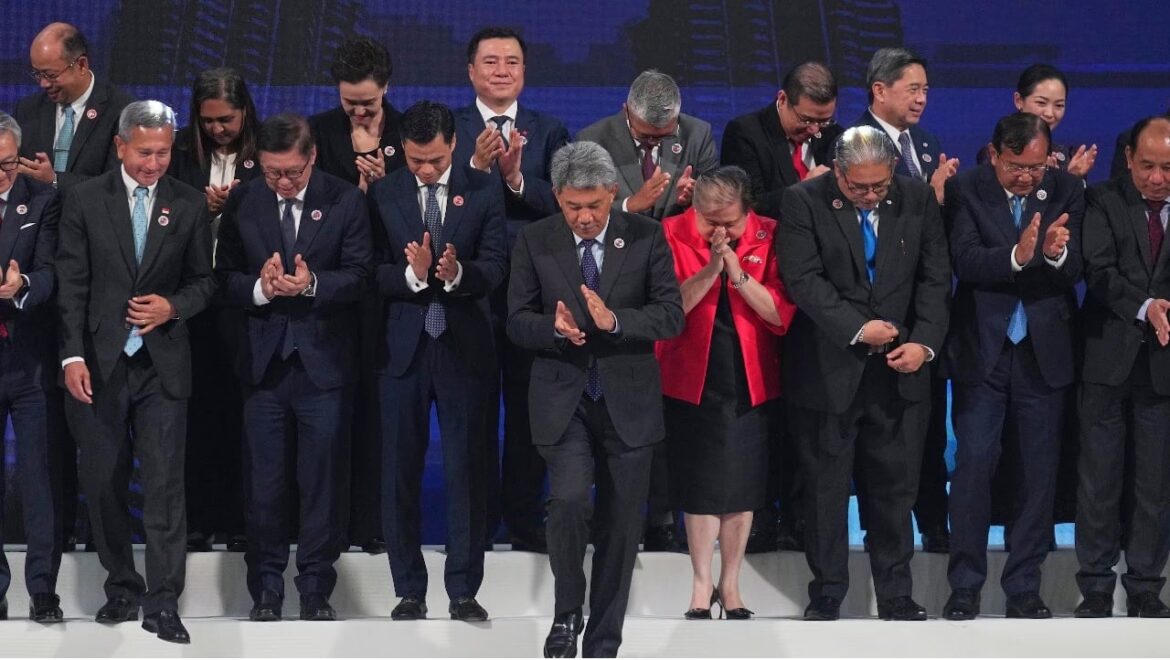 Мир, торговля и ресурсы. Четыре торговых соглашения за один день
