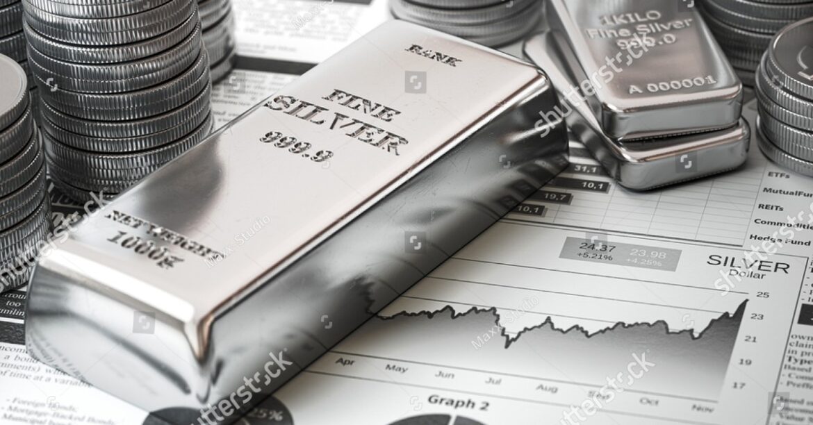 Серебро сияет ярче золота. Снижение ликвидности рынка привело к ускоренному росту цен на серебро в последние недели. Цены на серебро на рынке в среду... сегодня, 78 минут назад
