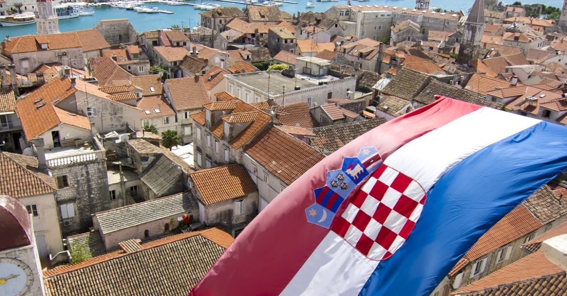 Хорватия восстанавливает обязательную военную службу. Кто будет включен в проект?
