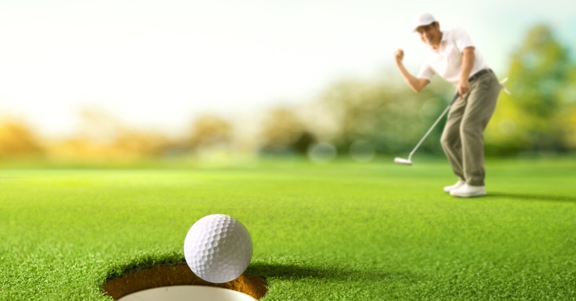 Почему мяч для гольфа выпадает из лунки? Открытие ученых из Бристоля — настоящий шедевр

