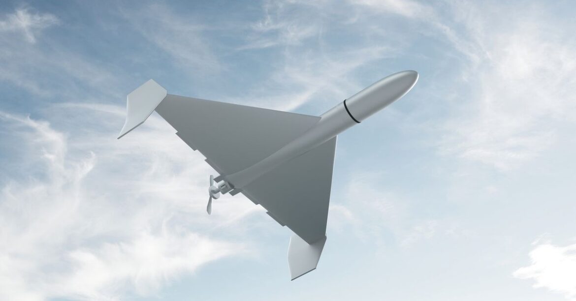 Еще больше обломков дронов в Латвии. Службы охраняют находку в Лиепае
