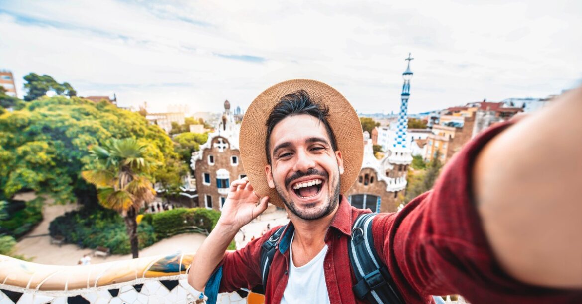 Испания блистает на фоне гигантов ЕС. Развитие сектора услуг с повышенной добавленной стоимостью, низкие затраты на электроэнергию и приток иммигрантов определяют, что иберийская экономика... сегодня, 48 минут назад
