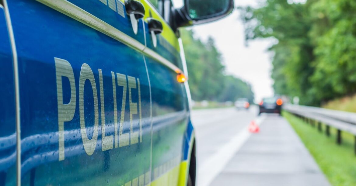 Федеральная полиция Германии не пропускает людей на границе. Они опубликовали новые данные о масштабах задержаний. Германия уже несколько месяцев проводит чрезвычайно строгий контроль на своих границах. С 8 мая по 31 октября 2025 года полиция Германии... сегодня, 7 минут назад
