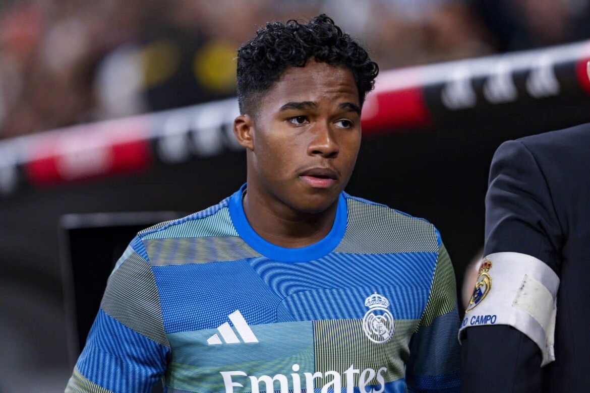 Он должен был стать новым Роналду, но отыграл 11 минут. Что будет дальше с вундеркиндом «Реала»?
