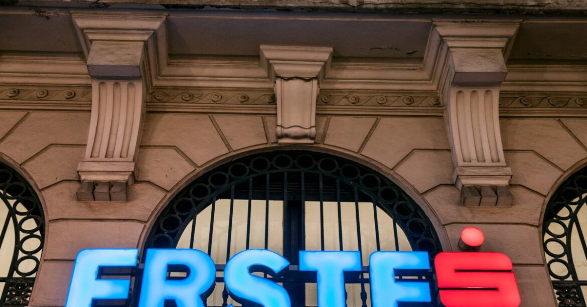 Erste на шаг ближе к поглощению Santander Bank Polska
