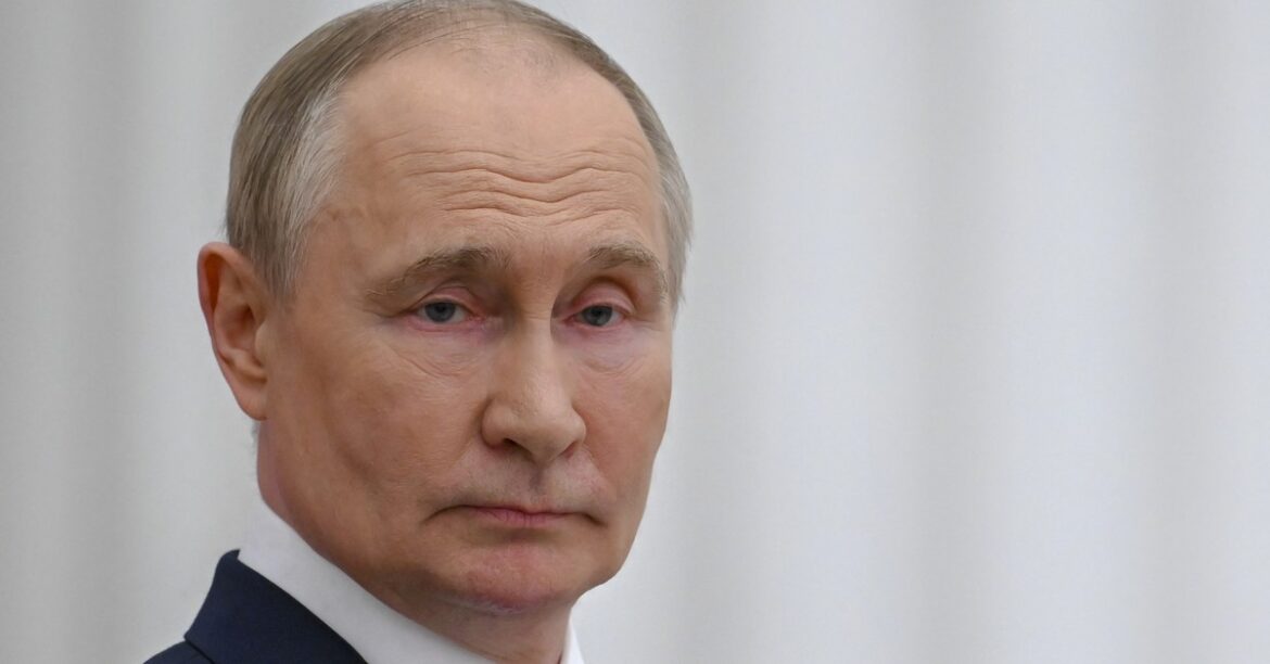 Путин отправляет посланника в Майами. Переговоры с администрацией Трампа об Украине Представитель Владимира Путина Кирилл Дмитриев в субботу отправится в Майами, штат Флорида, чтобы встретиться с представителями администрации... сегодня, 15 минут назад
