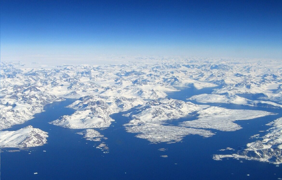 Мы не можем купить Гренландию? Давайте купим гренландцев. США готовы завоевать самый большой остров в мире – за деньги
