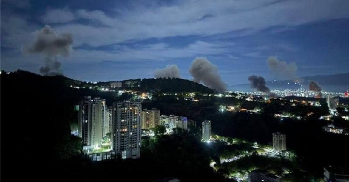 Семь взрывов и дым над городом. Столица Венесуэлы подверглась нападению? Пентагон молчит
