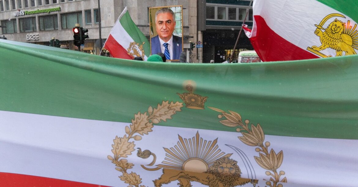 Число погибших в Иране растет. В ходе протестов погибли по меньшей мере 538 человек
